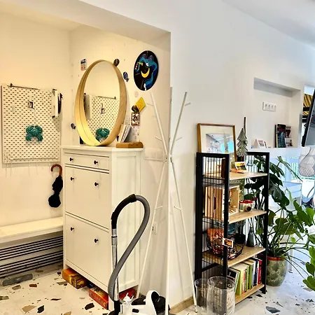 Apartment Lovemate Space