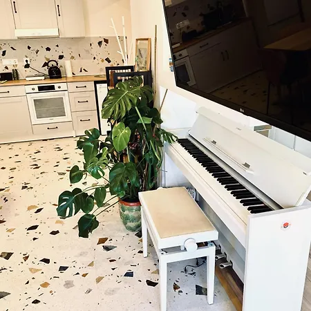Lovemate Space Apartment *