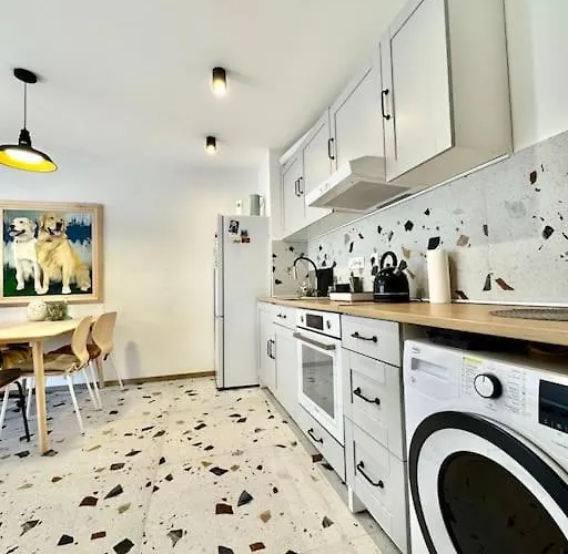 Lovemate Space Apartment *