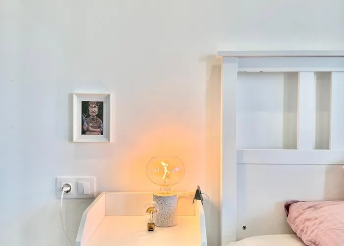 Lovemate Space Warna