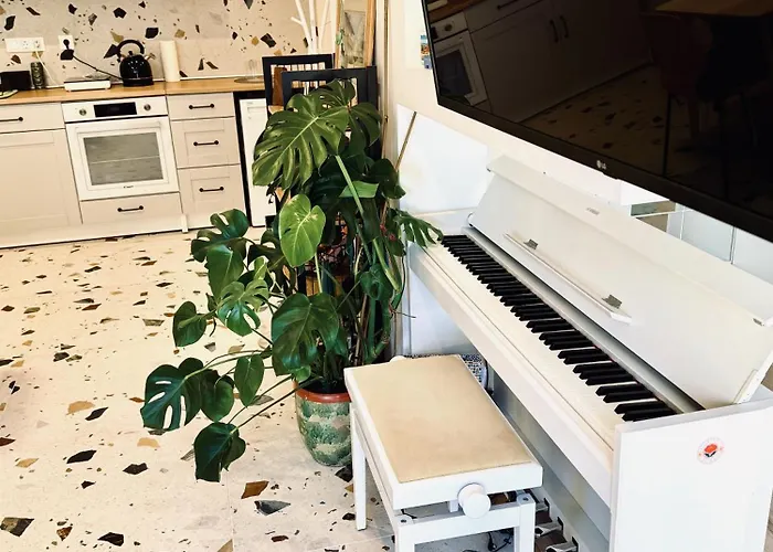 Lovemate Space Apartment *